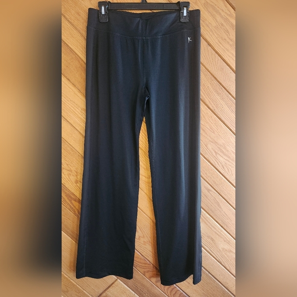 Danskin Now Semi Fitted Dri More Black Soot Medium Wide Leg Athletic Pants - Picture 1 of 11